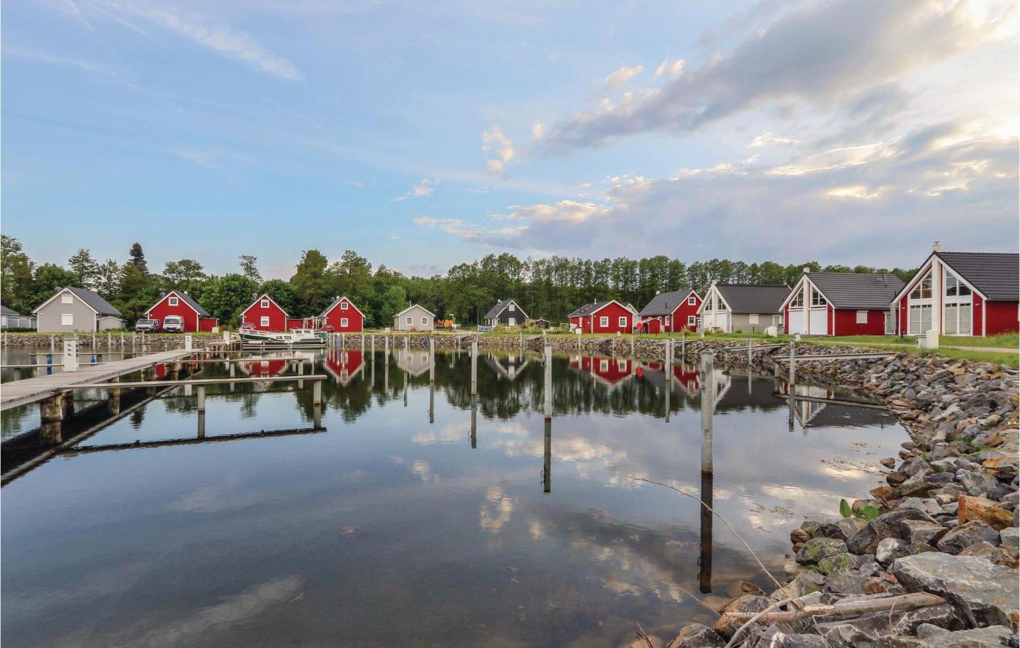 2 Bedroom Stunning Home In Zerpenschleuse Eksteriør bilde