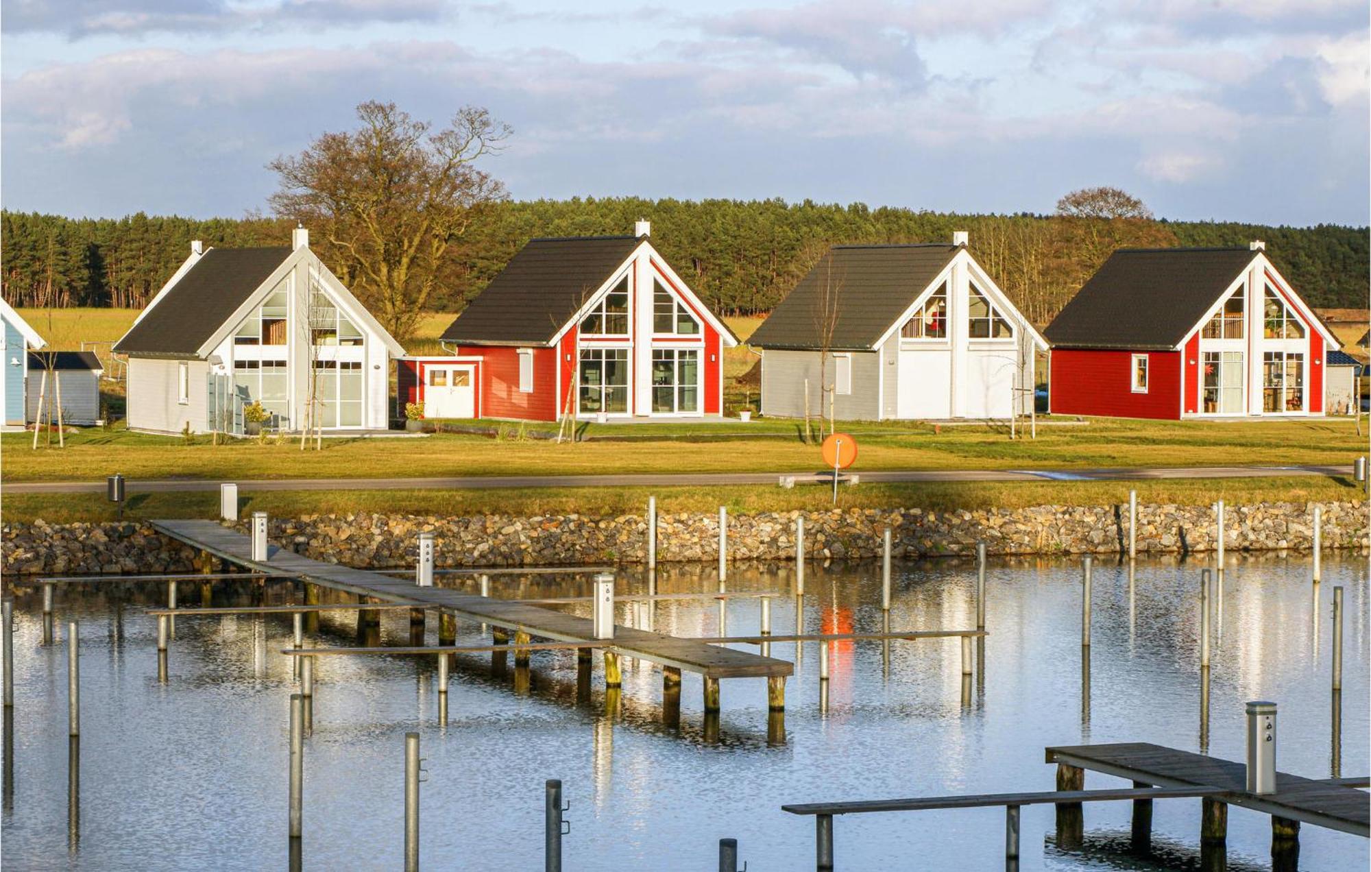 2 Bedroom Stunning Home In Zerpenschleuse Eksteriør bilde
